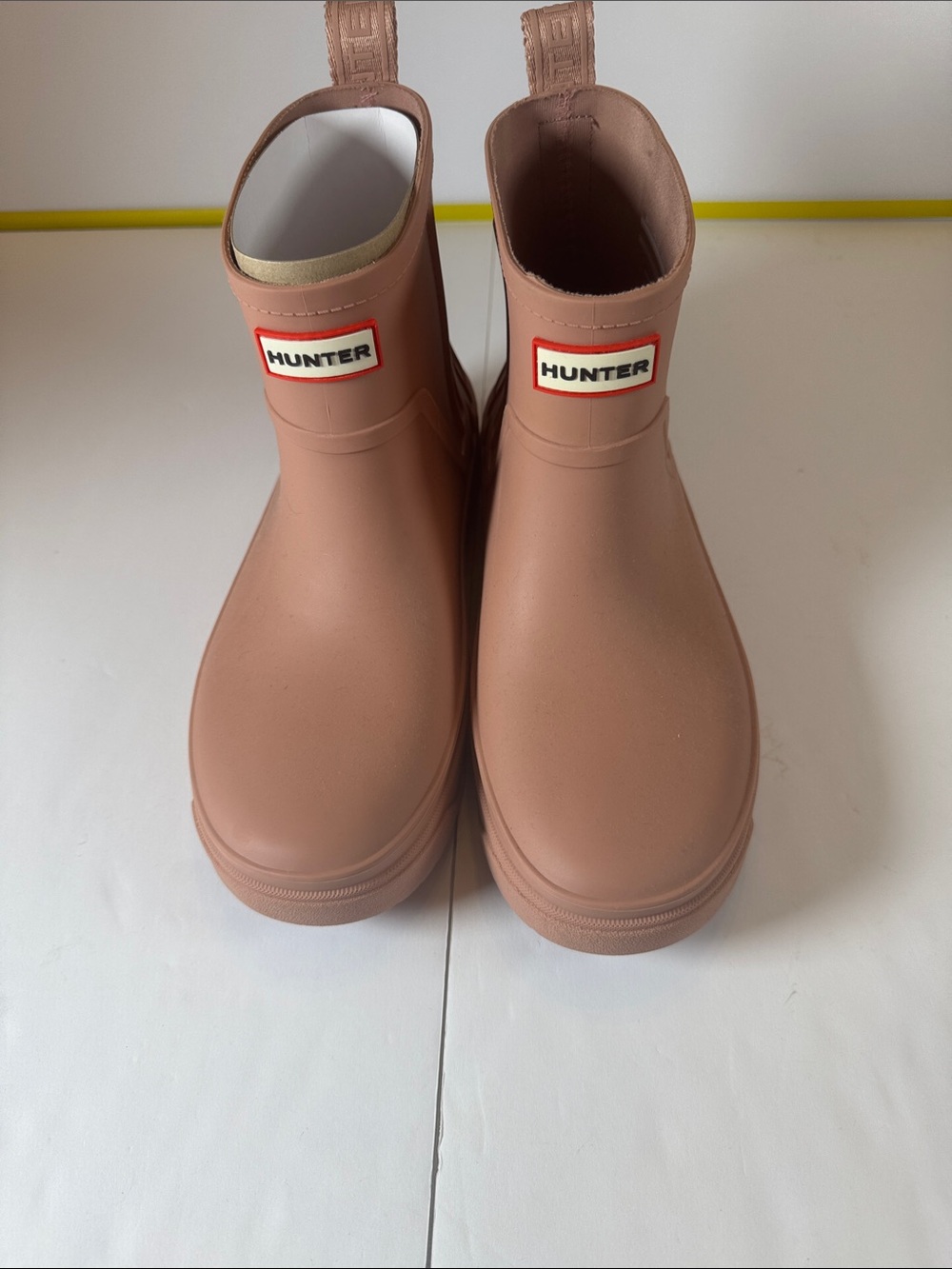 Hunter women’s Matte Rose-Tan Chelsea Rain Boots